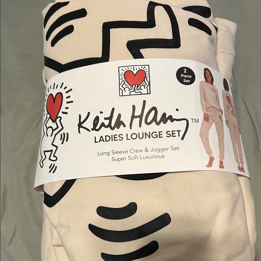 Keith Haring Ladies Lounge Set - Cream and Black